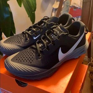 Nike Air Zoom Terra Kiger sz 9